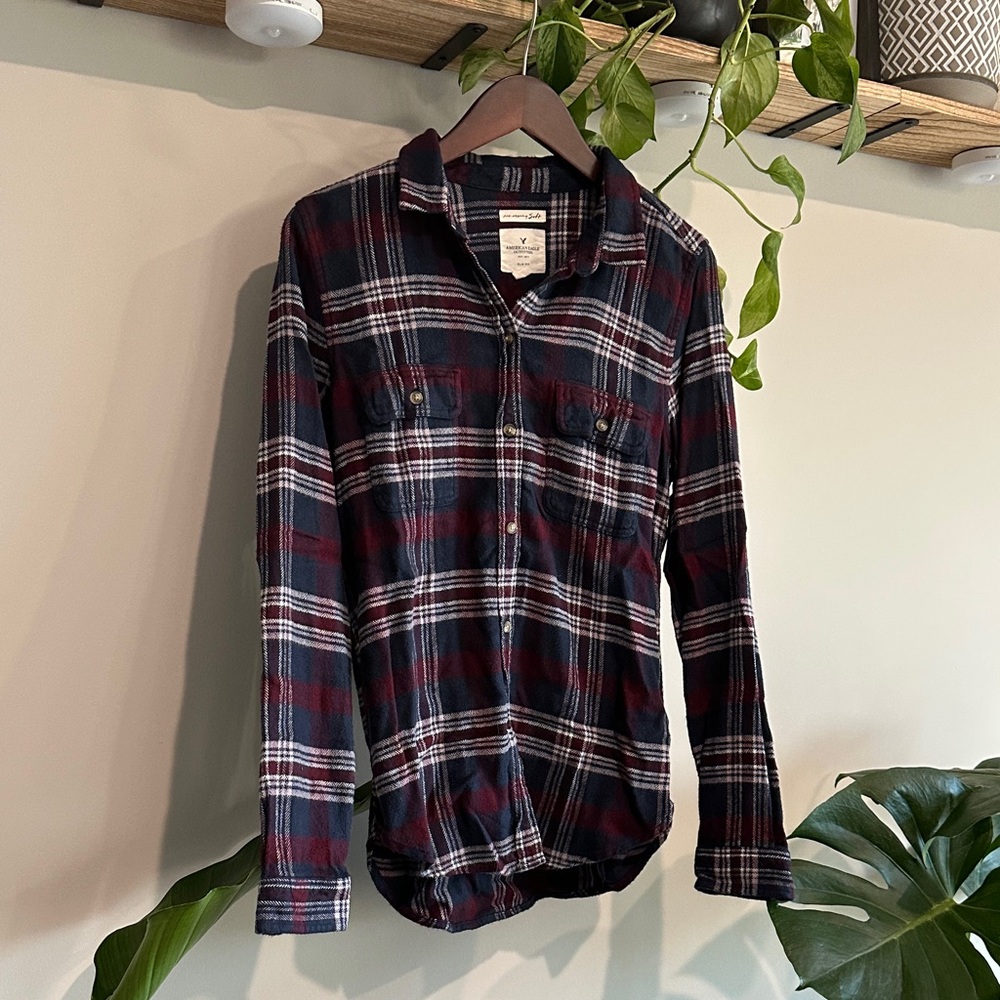 American Eagle Outfitters Navy and Red Plaid Shirt